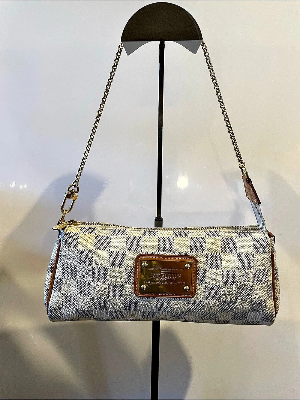 Louis Vuitton Liv Damier Azure Pochette Shoulder Bag White & Blue